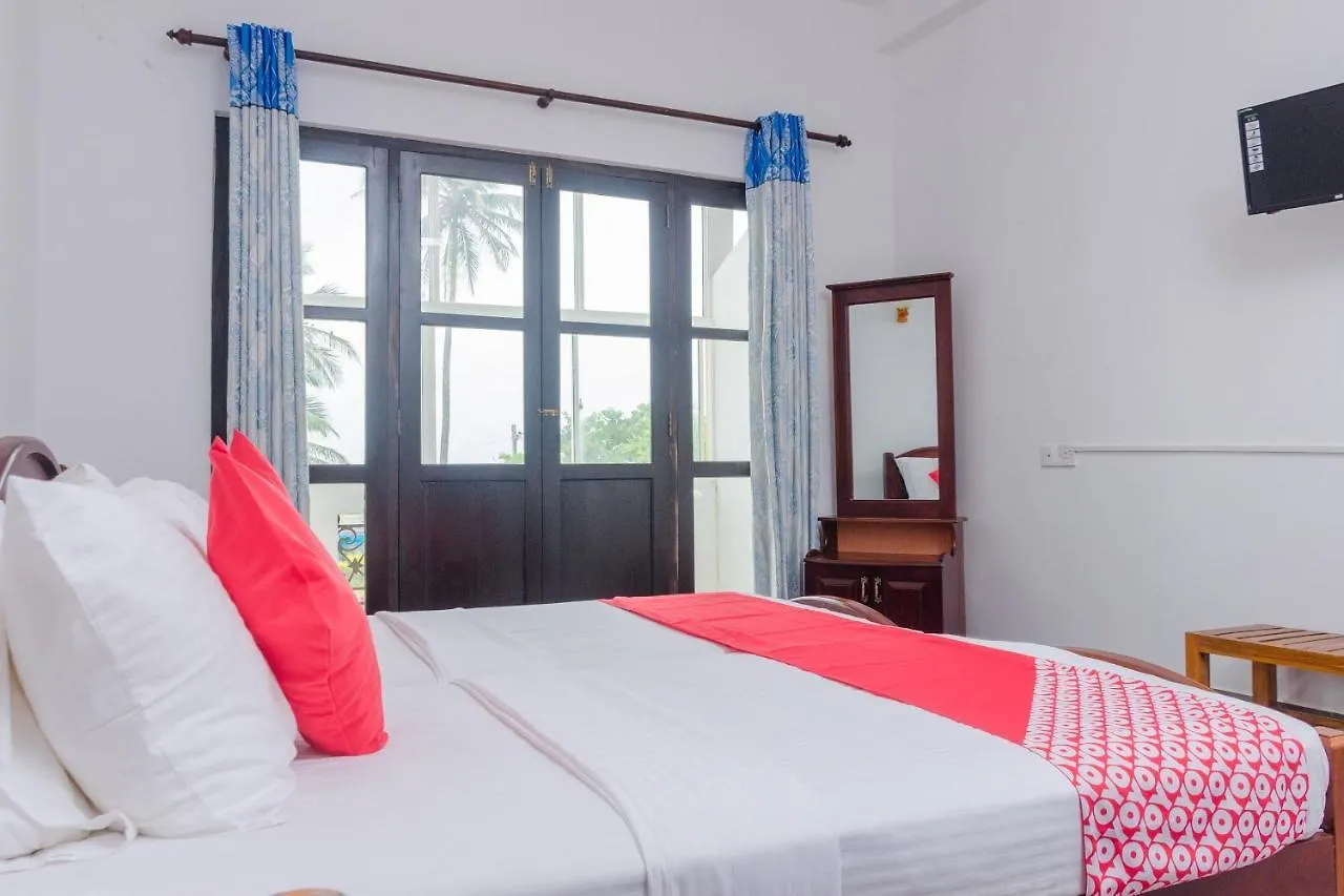 Oyo 406 Moya Hotel & Beach Resort Negombo
