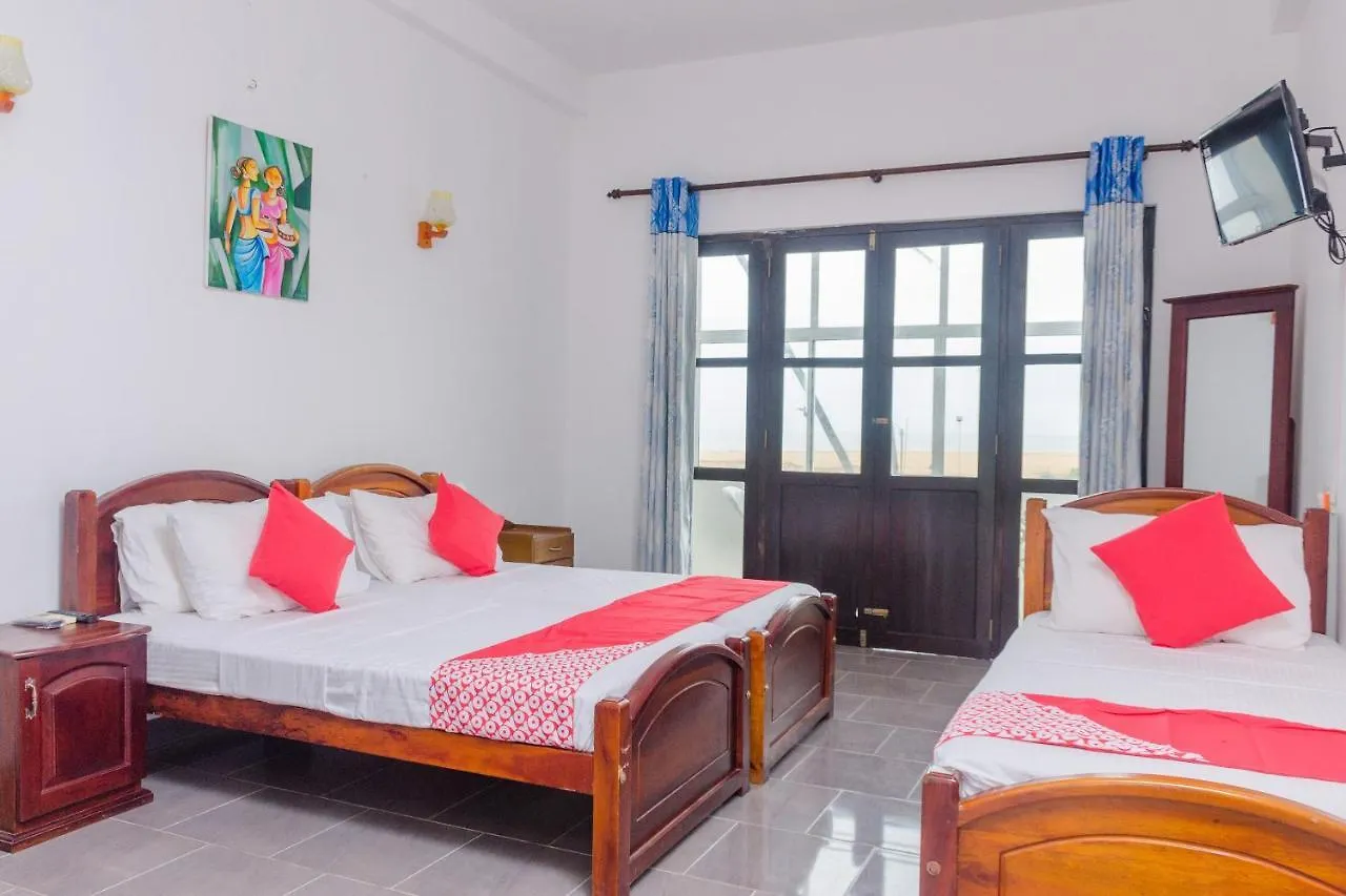 Oyo 406 Moya Hotel & Beach Resort Negombo
