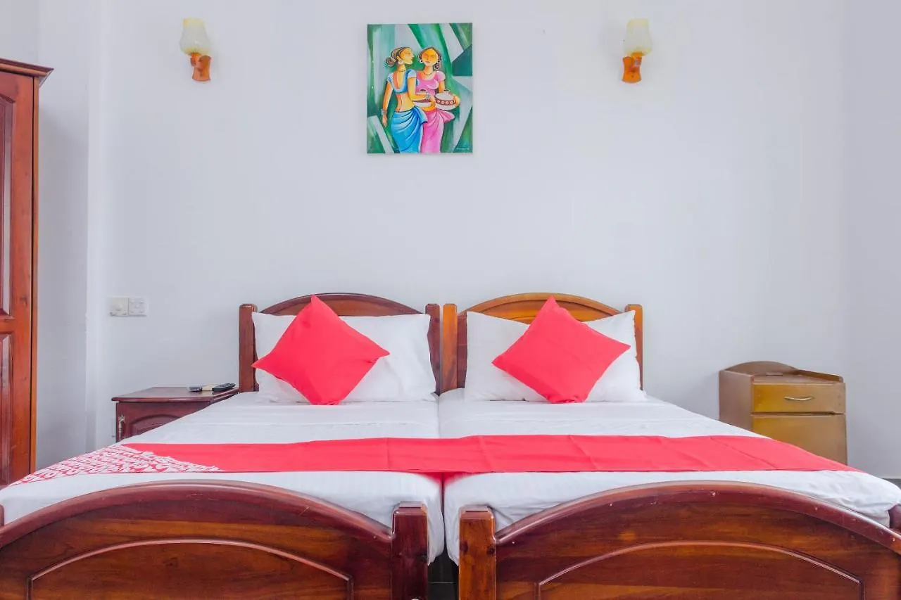 Oyo 406 Moya Hotel & Beach Resort Negombo